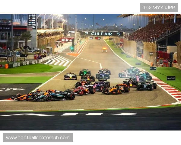 F1赛季最新动态揭晓各车队策略调整与车手竞争态势分析